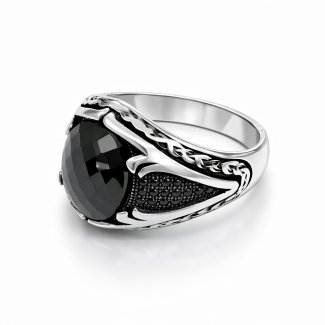 Unazë Silver 925 me Gur të Zi – Stil Maskulin dhe Elegant