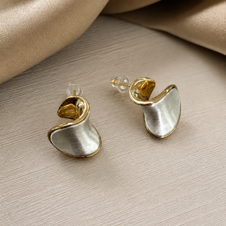 Vathë elegant Gold & Silver